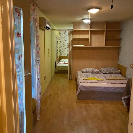 וארנה Apartment Karavelov מראה חיצוני תמונה