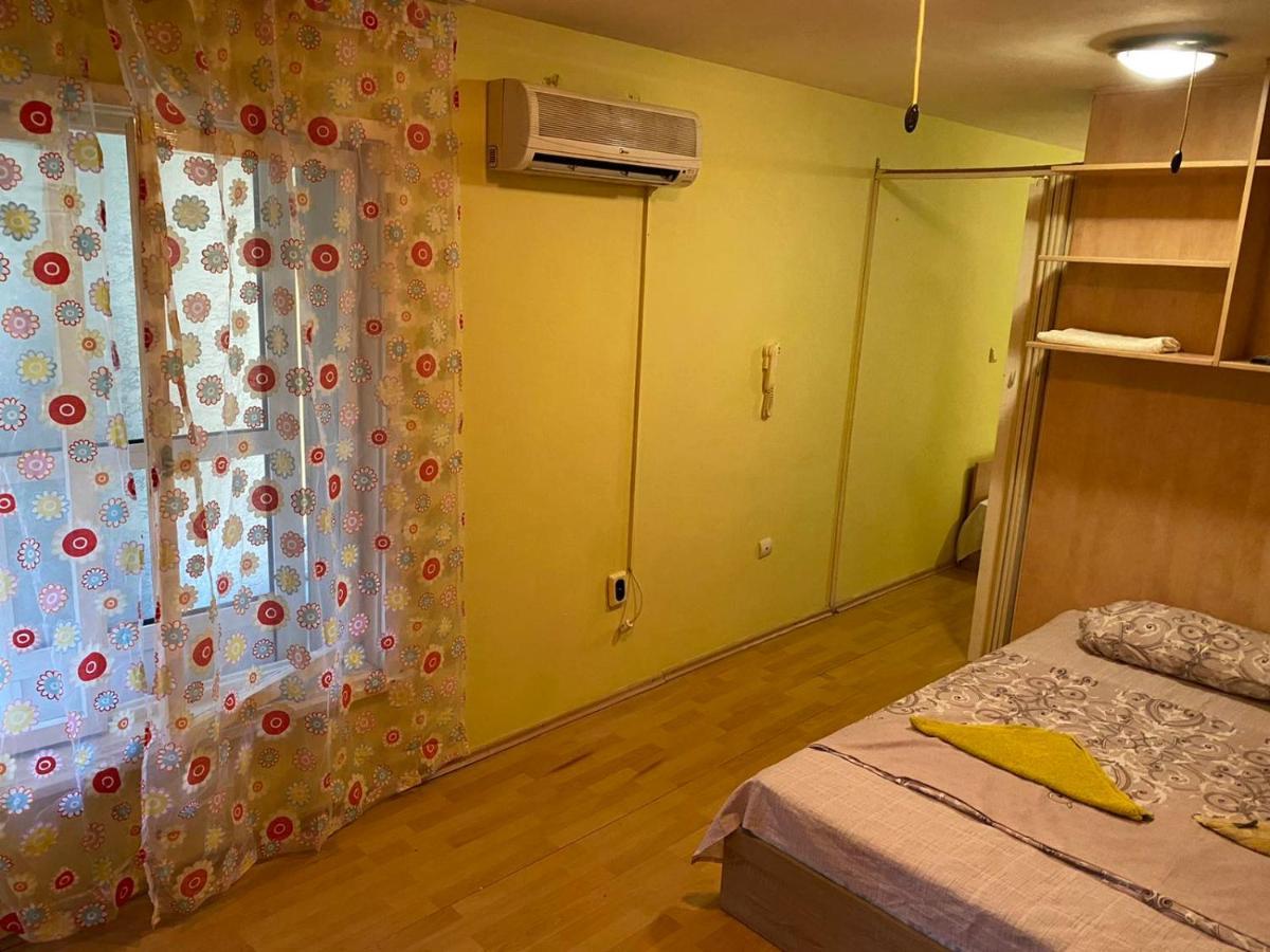 וארנה Apartment Karavelov מראה חיצוני תמונה
