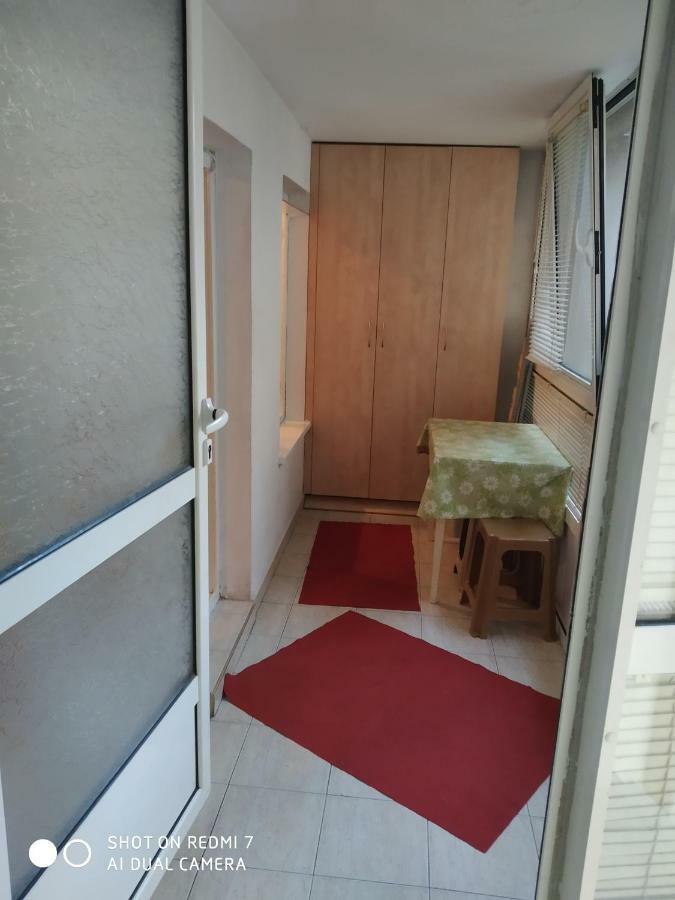 וארנה Apartment Karavelov מראה חיצוני תמונה